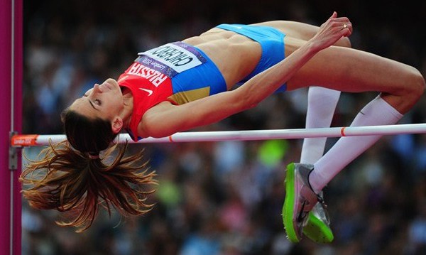 Anna Chicherova (Rusia) compitiendo en las Olyimpics 12'